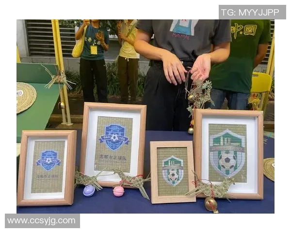 足球球星挂件msn周边收藏魅力与球迷文化时尚展示 足球球星挂件msn周边收藏魅力与球迷文化时尚展示